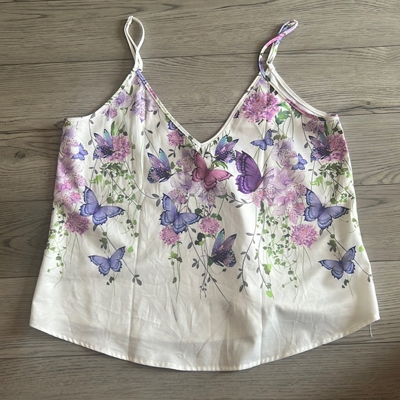 SHEIN Tops - SHEIN silky tank top